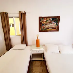 la-casona-hotel-y-hostel.quintano-roohotels.com/